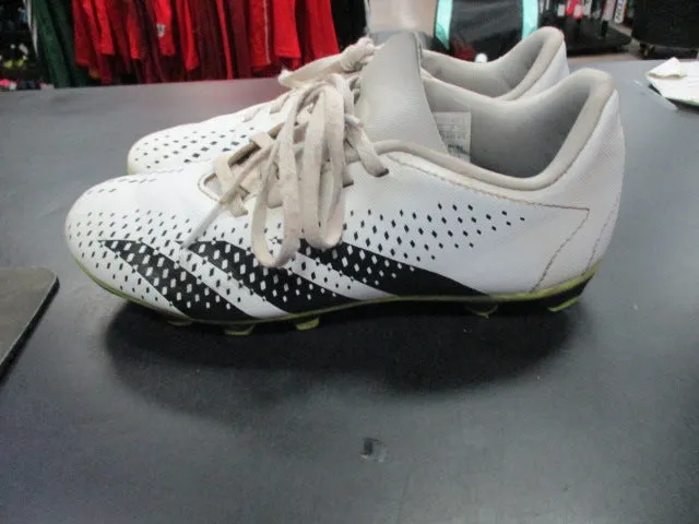 Used Adidas Predator Size 3.5 Soccer Cleats